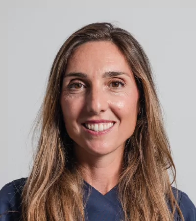 Dra. María García Obeso, odontóloga dedicada a la ortodoncia en Clínica Dental Such, Valencia