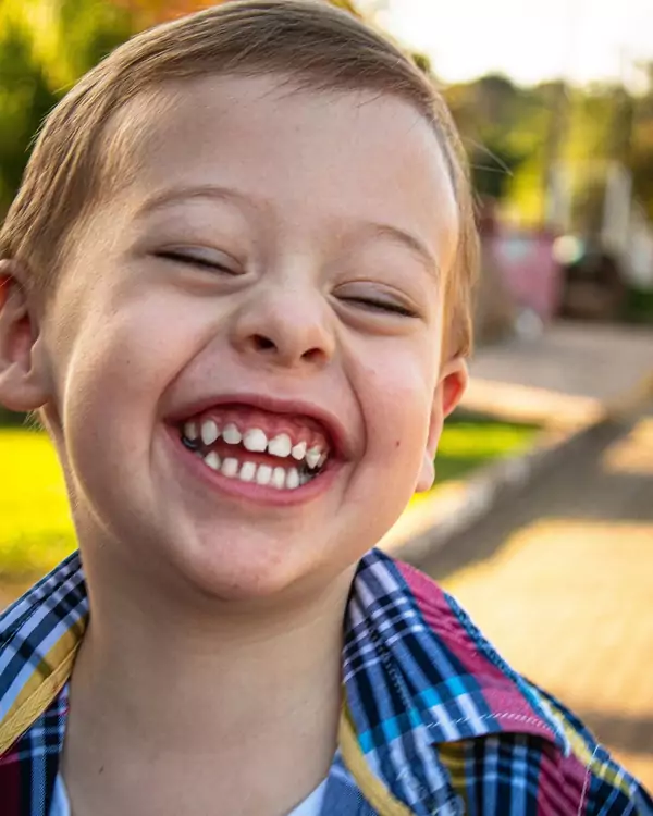 Niño sonriendo